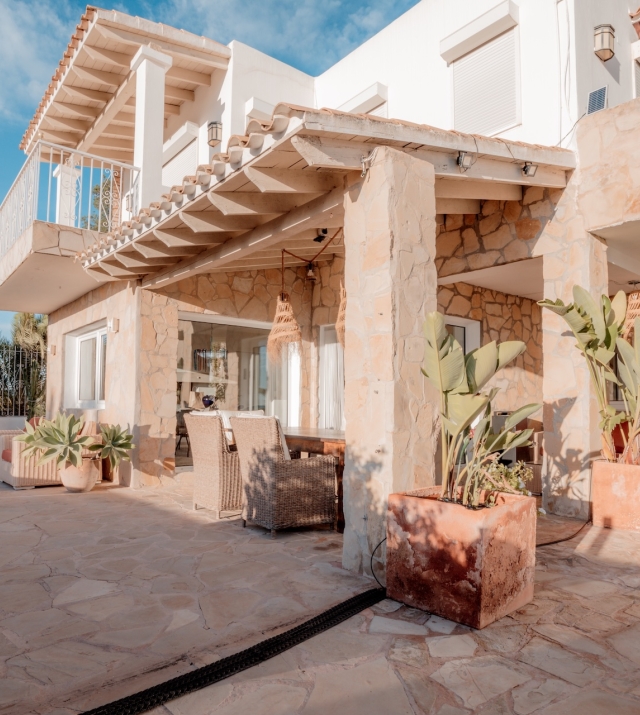 Resa Estates Ibiza sale te koop Villa hills Can Furnet exterior house .jpg